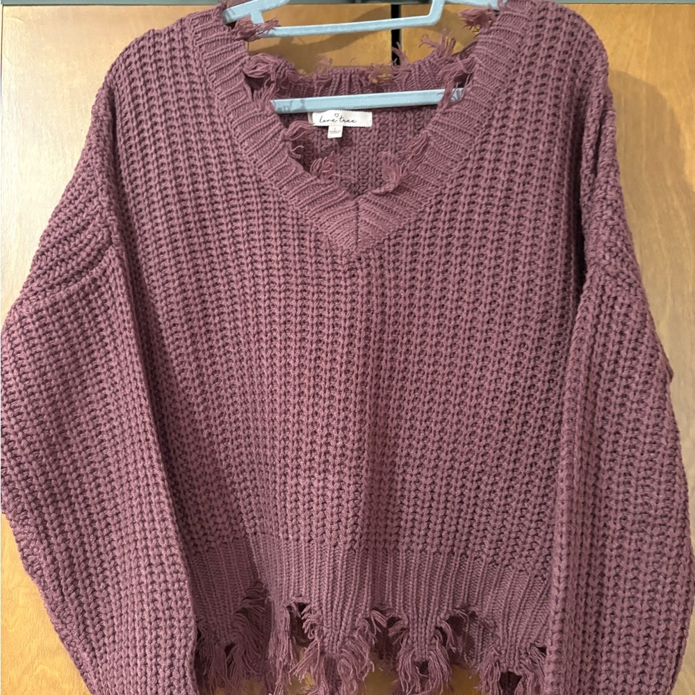 Love Tree Women's V-Neck Sweater in Burgundy